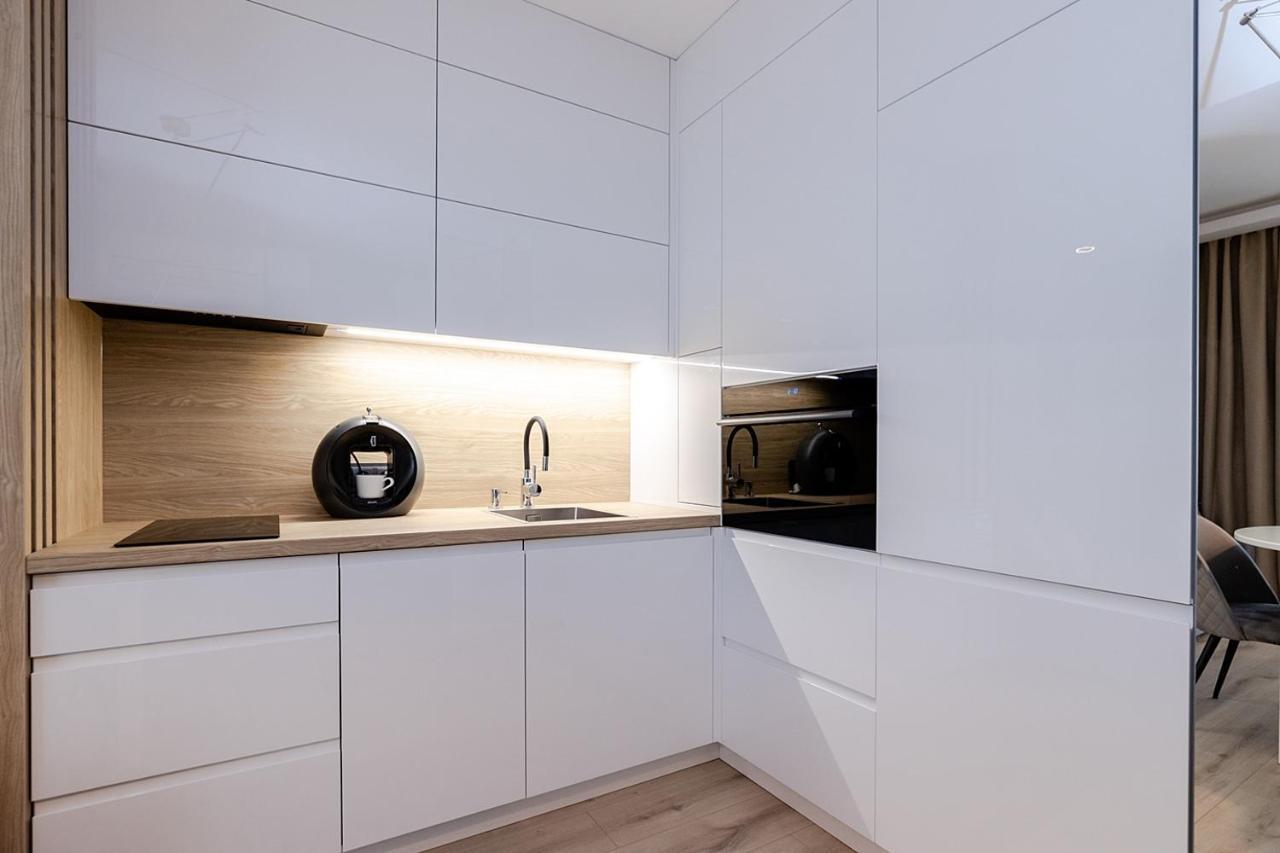 Apartment Wola, Wi-Fi, Smart Lock, Air Condition ワルシャワ エクステリア 写真