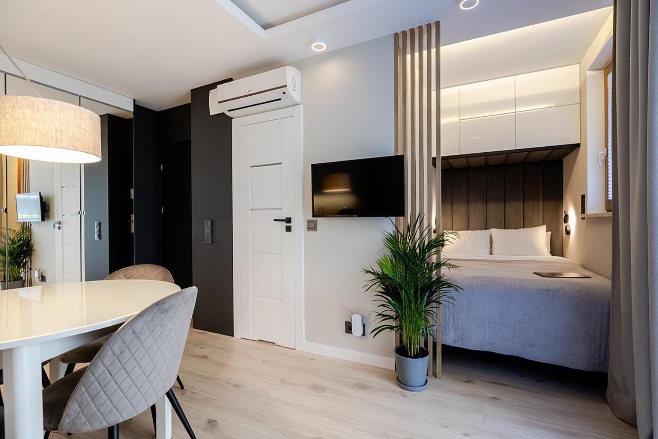 Apartment Wola, Wi-Fi, Smart Lock, Air Condition ワルシャワ エクステリア 写真